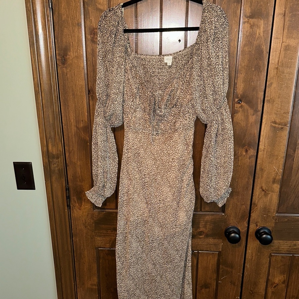 Le Lis Long Sleeve Brown Patterned Dress